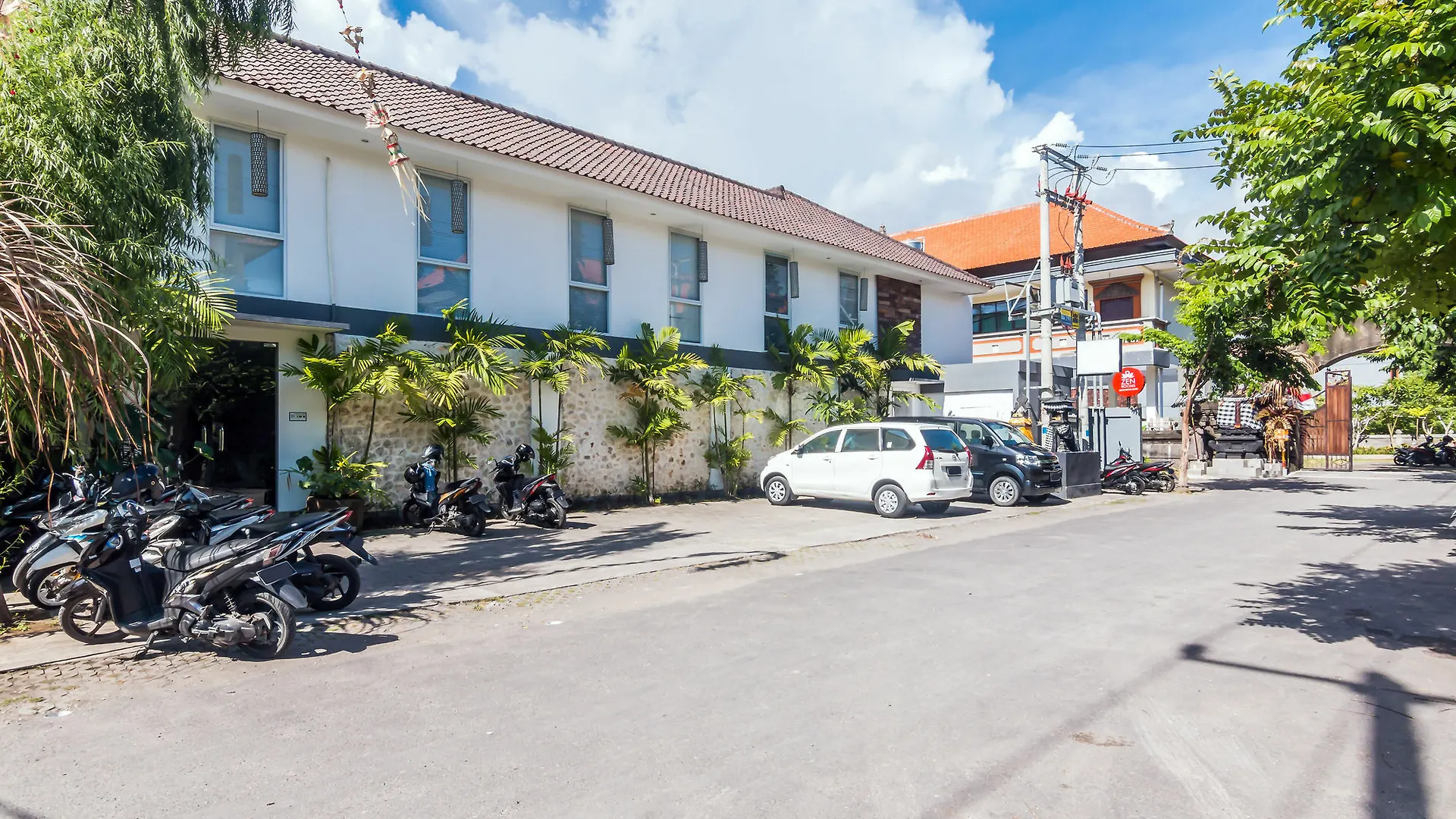 Zen Rooms Kerobokan Jalan Bidadari Seminyak 3*,  Endonezya
