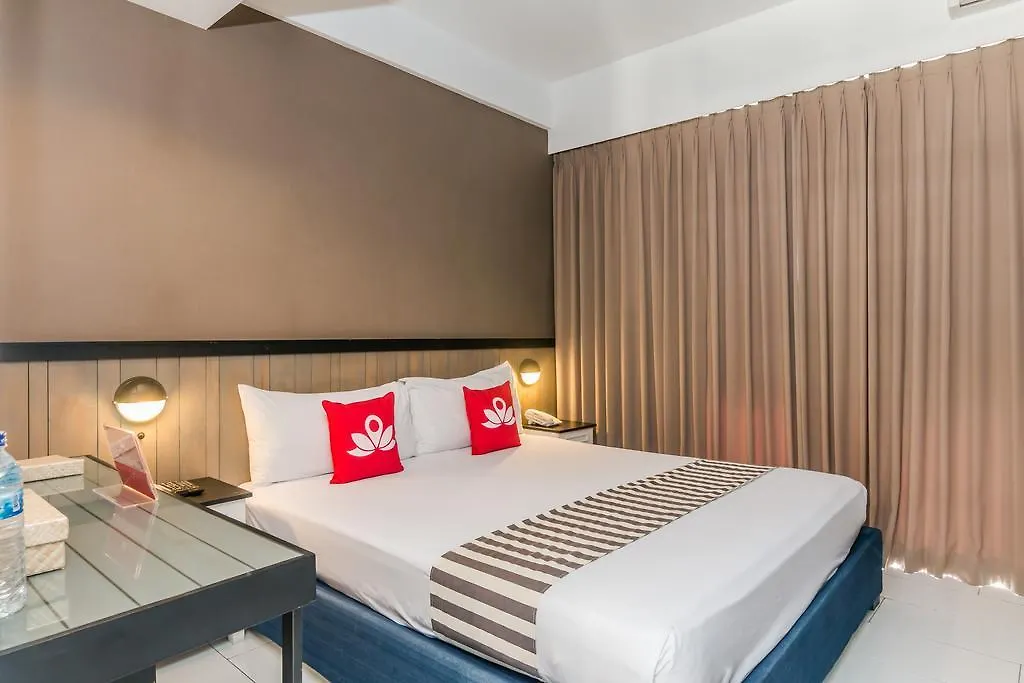 Zen Rooms Kerobokan Jalan Bidadari 塞米亚克