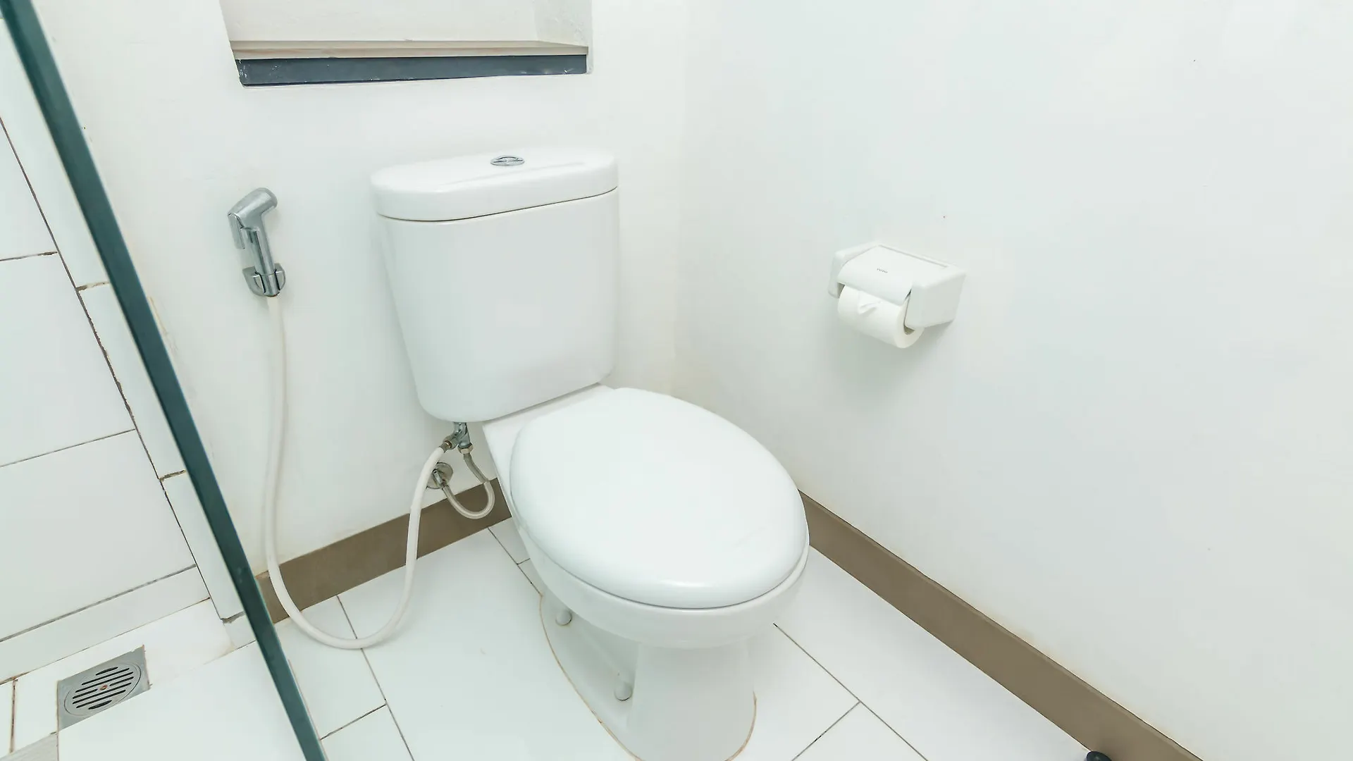 Zen Rooms Kerobokan Jalan Bidadari 塞米亚克